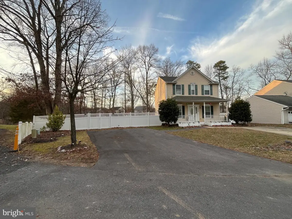 7995 Stone Haven Dr, Glen Burnie, MD 21060 - Image #1