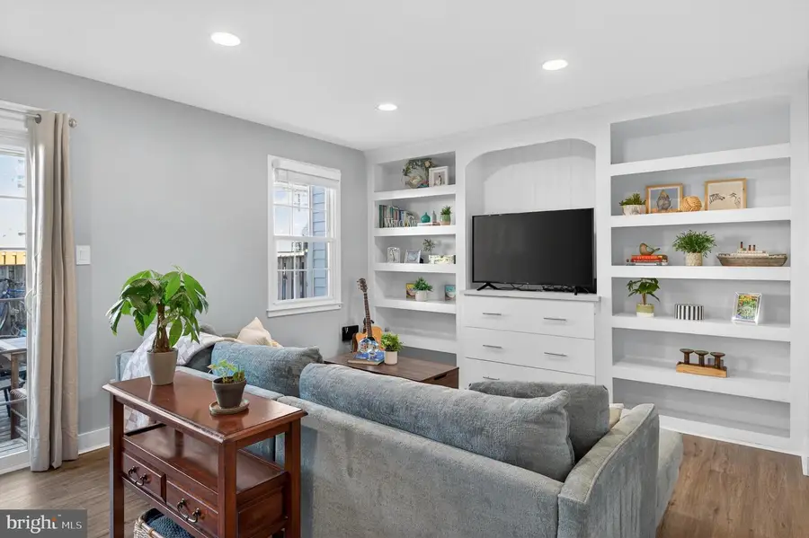 1851 Foxdale Ct, Crofton, MD 21114 - Image #2