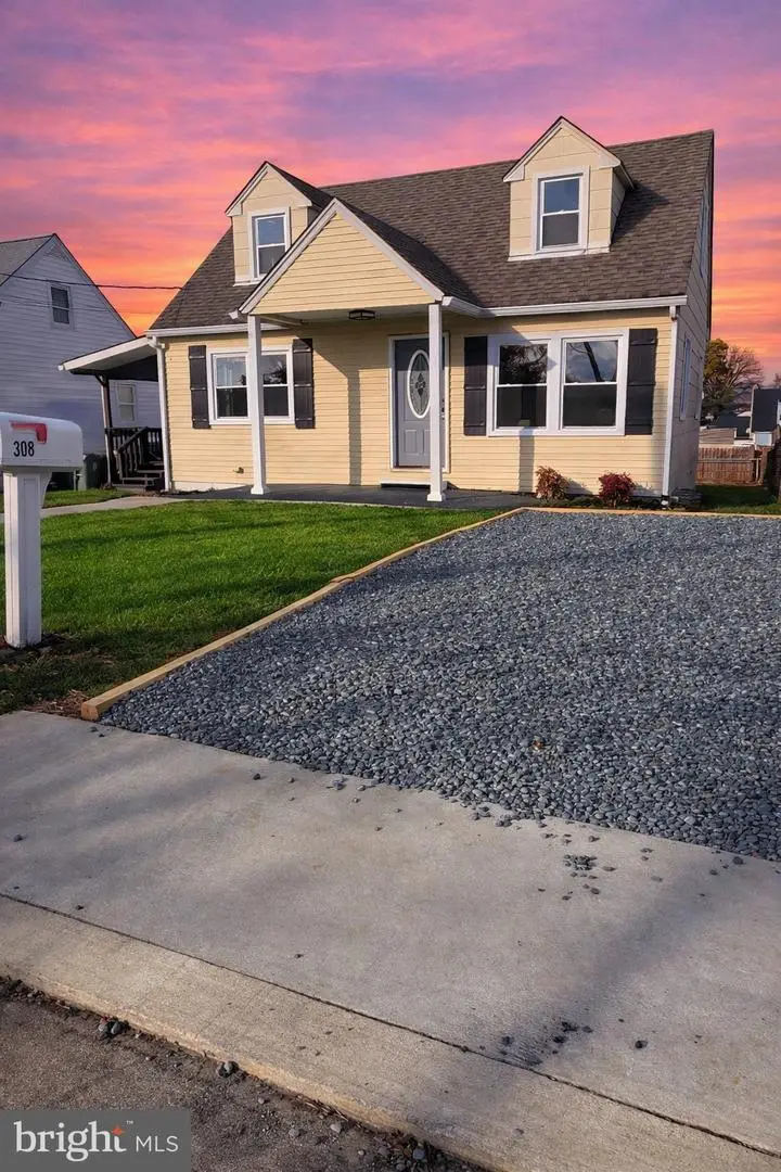 308 Holy Cross Rd, Baltimore, MD 21225 - Image #1