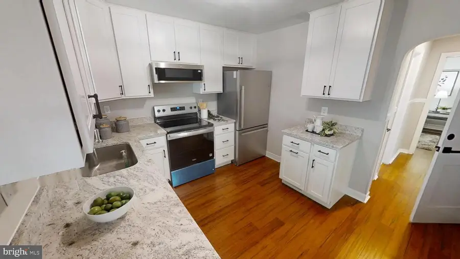 308 Holy Cross Rd, Baltimore, MD 21225 - Image #3