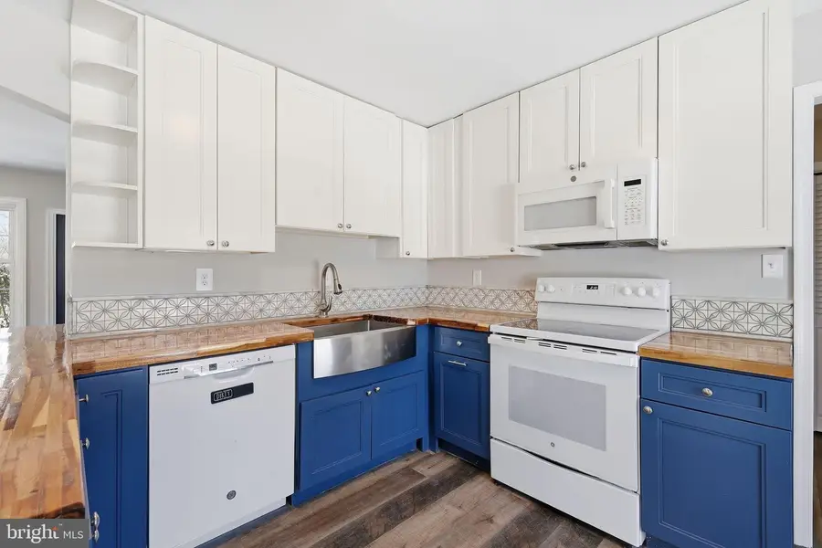 1581 Crofton Pkwy, Crofton, MD 21114 - #3