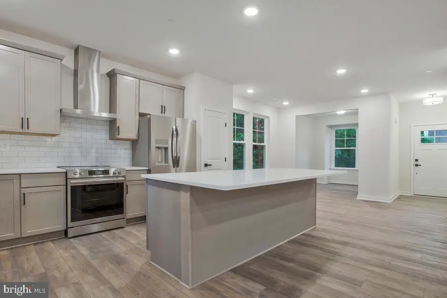 1209 Johnson Dr, Shady Side, MD 20764 - Image #2