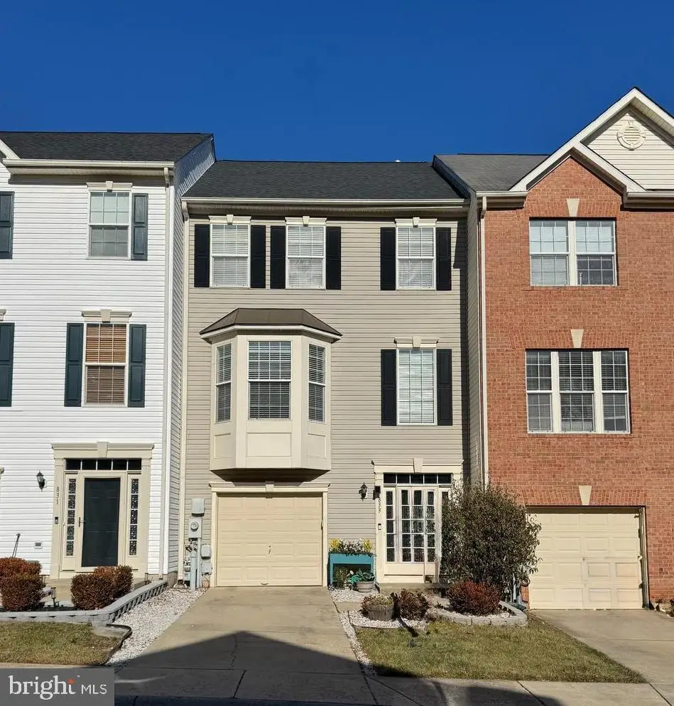 833 Patuxent Run Cir, Odenton, MD 21113 - Image #1