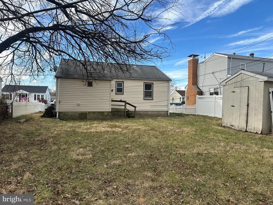 543 Munroe Cir, Glen Burnie, MD 21061 - Image #2