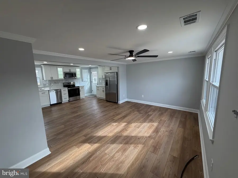 8537 Creek Rd, Pasadena, MD 21122 - Image #3