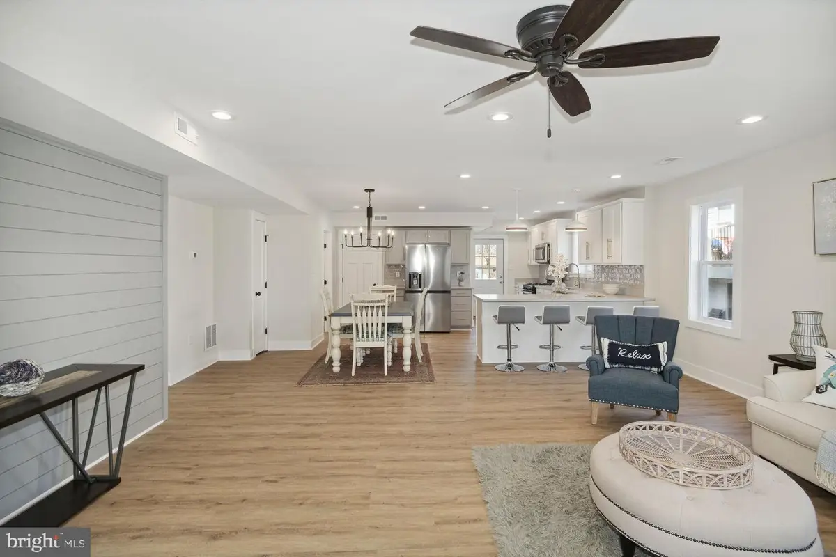 8012 Catherine Ave, Pasadena, MD 21122 - Image #1