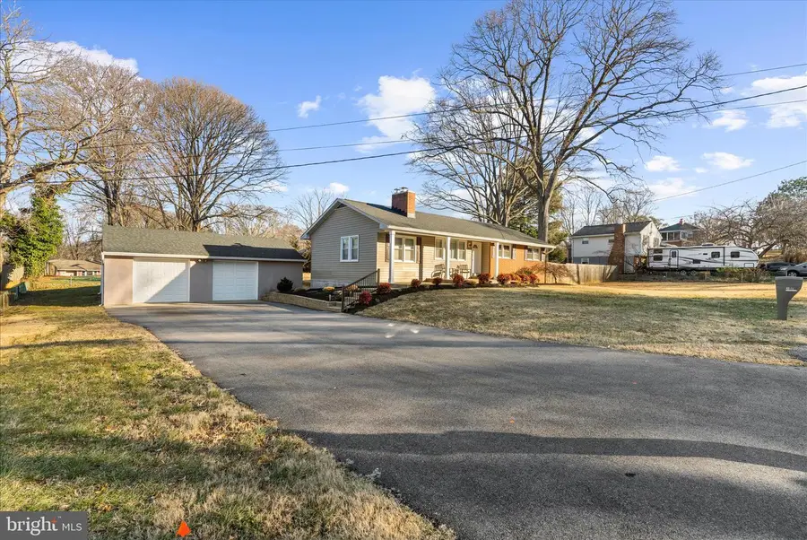 706 Fairway Dr, Annapolis, MD 21409 - Image #2