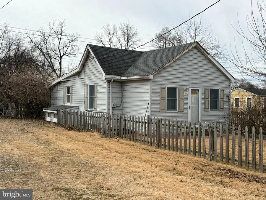 1019 Shoreland Dr, Glen Burnie, MD 21060 - Image #2