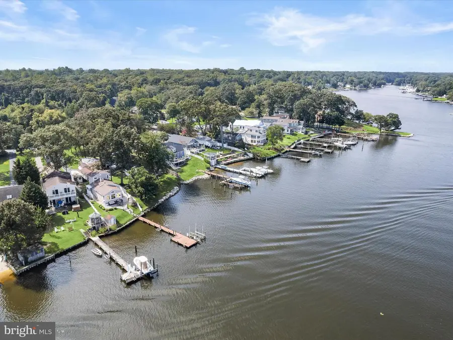 8138 Forest Glen Dr, Pasadena, MD 21122 - Image #3