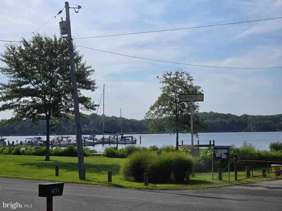 1622 Grange Rd, Edgewater, MD 21037 - Image #2