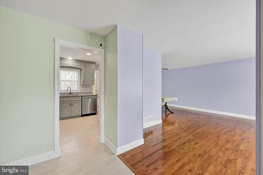 1202 Hillcreek Rd, Pasadena, MD 21122 - #3