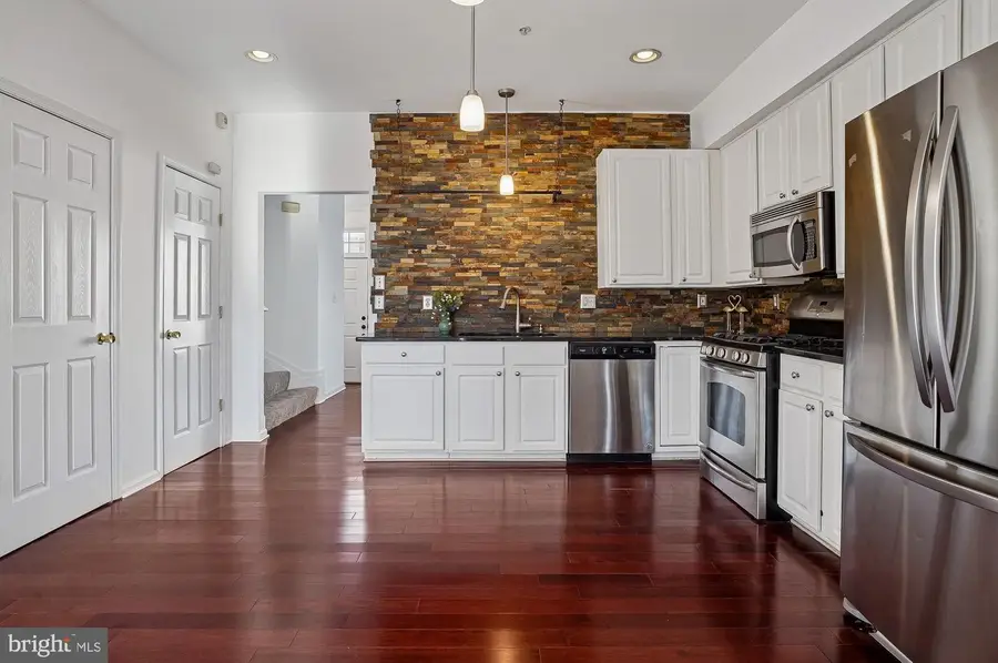 12 Harbour Heights Dr, Annapolis, MD 21401 - #3