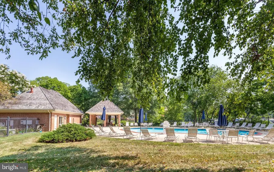 1100 S River Landing Rd, Edgewater, MD 21037 - #3