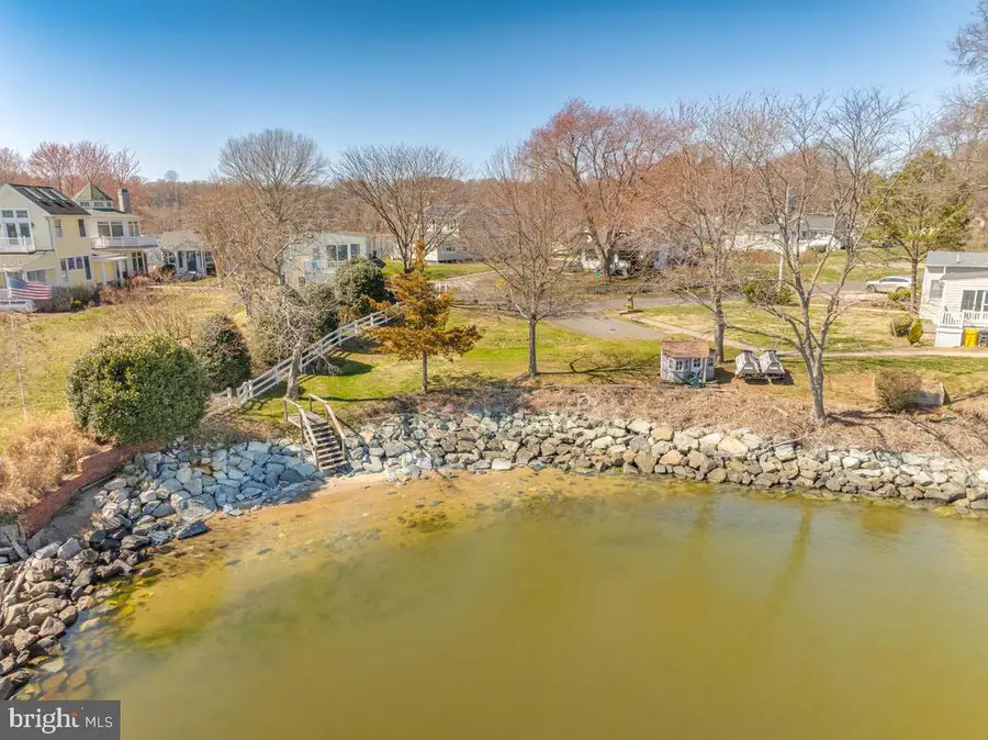 525 James Ave, Tracys Landing, MD 20779 - #2