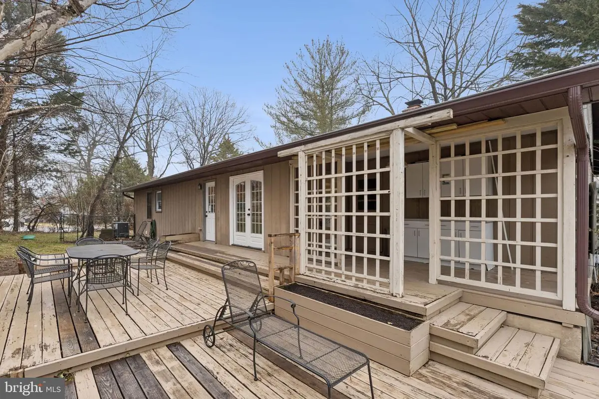 151 Wileys Ln, Pasadena, MD 21122 - #1