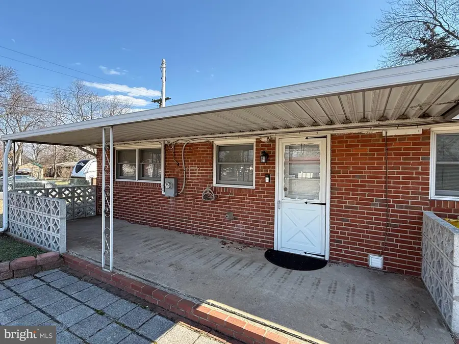 1208 Montgomery Dr, Glen Burnie, MD 21061 - #2