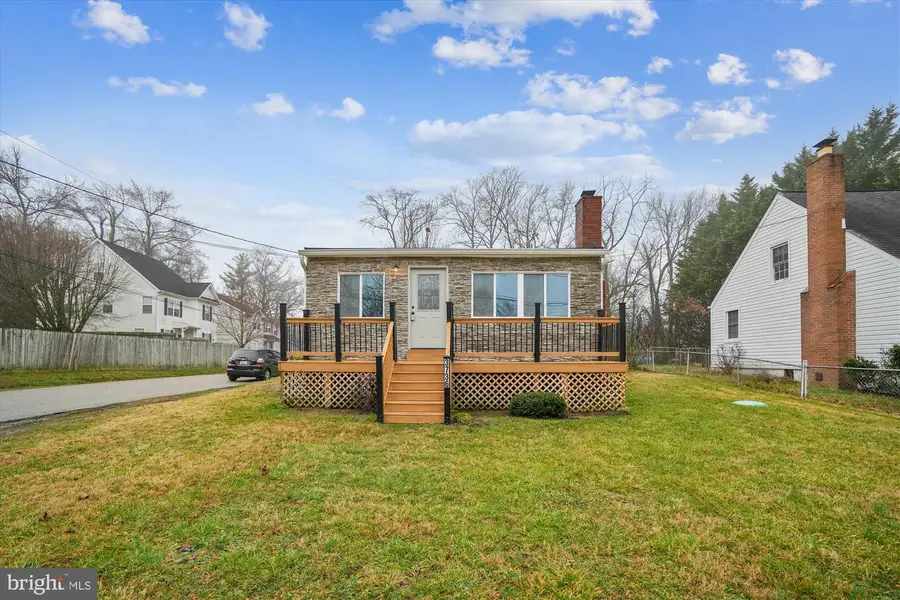 3736 Beach Drive Blvd, Edgewater, MD 21037 - #2