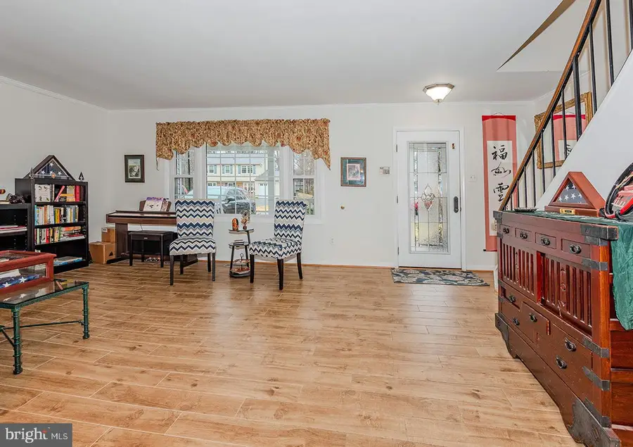 1714 Sturbridge Pl, Crofton, MD 21114 - #2