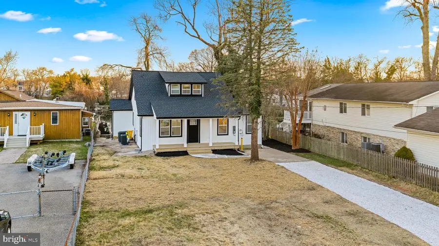 42 Johnson Rd, Pasadena, MD 21122 - #3