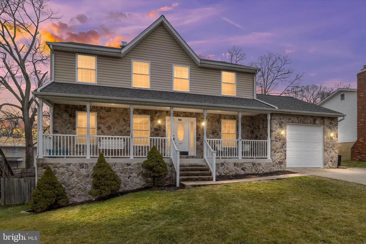 7665 Cedar Dr, Pasadena, MD 21122 - #1