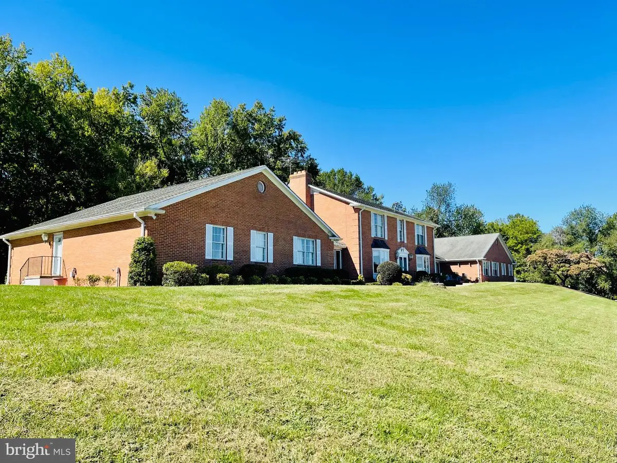 6300 Town Point Rd, Tracys Landing, MD 20779 - #1