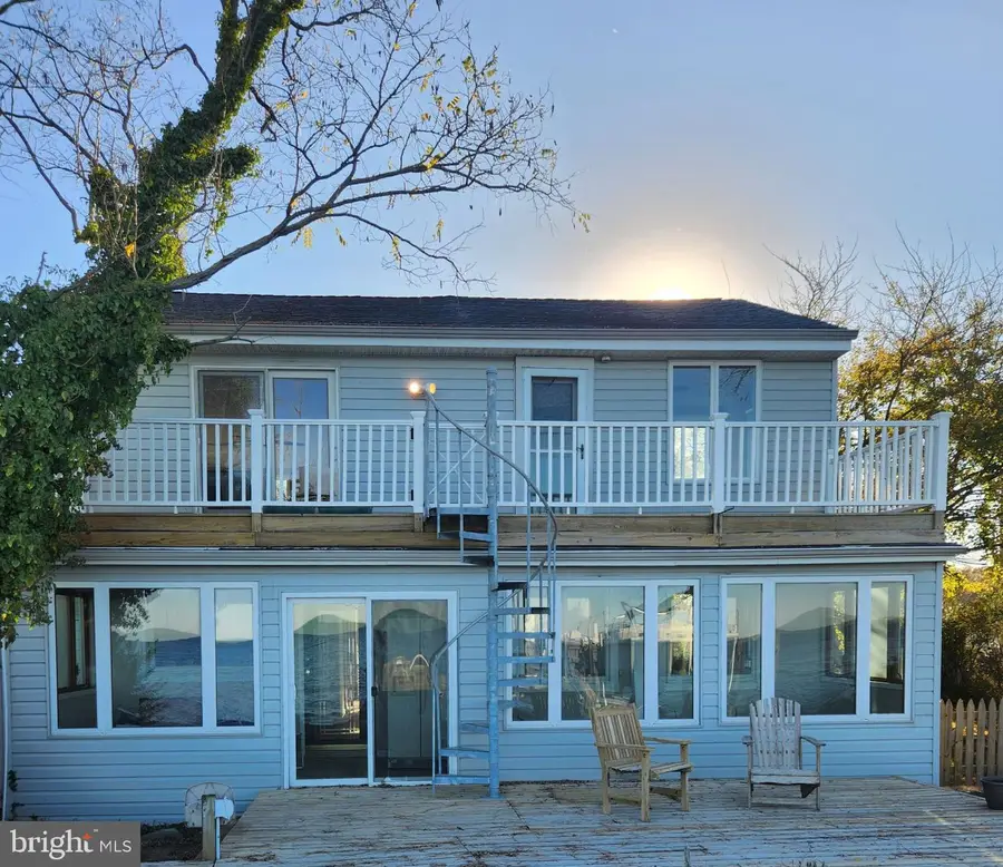 2142 Lake Dr, Pasadena, MD 21122 - #2