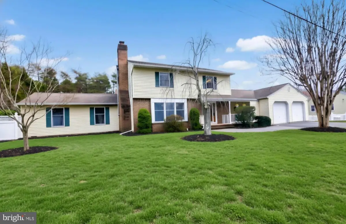 7809 Locust Wood Rd, Severn, MD 21144 - #1