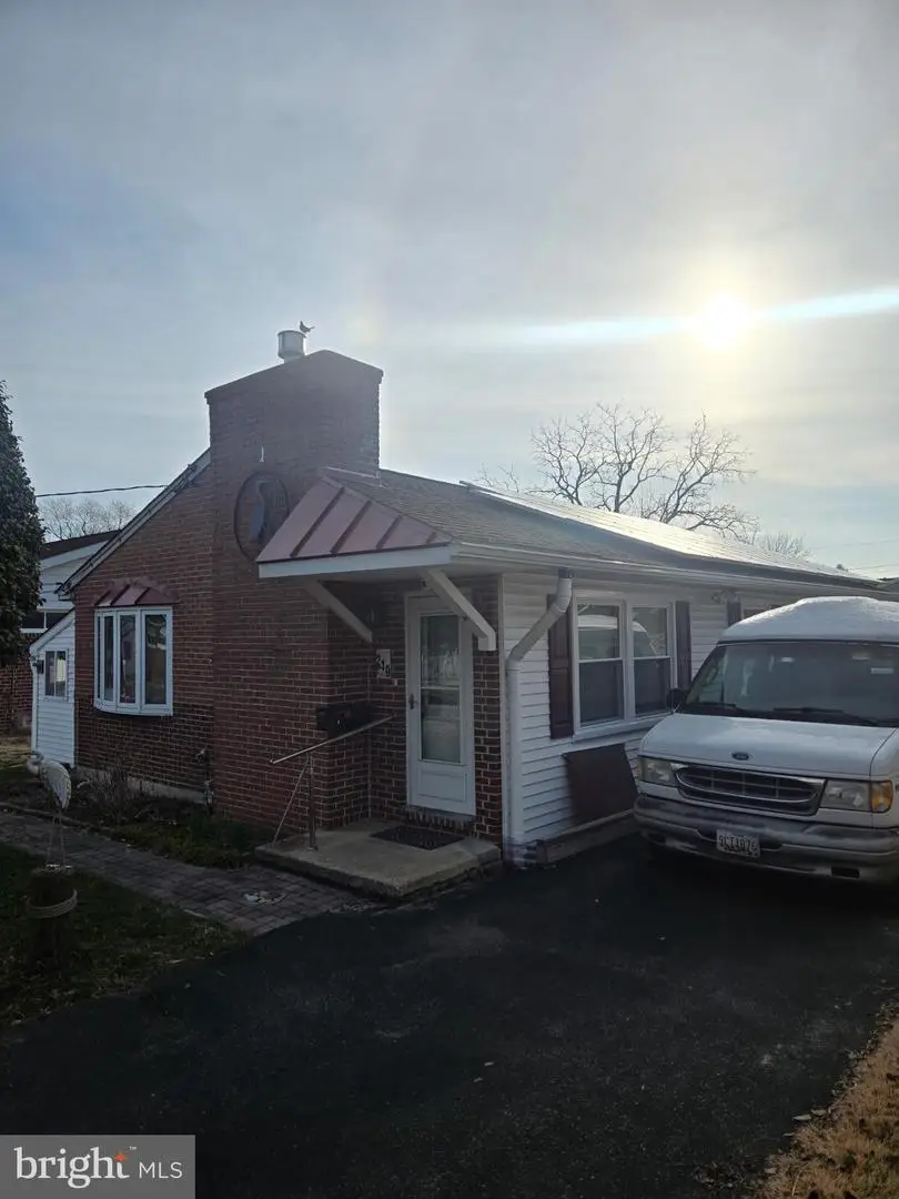 219 Chelsea Rd, Pasadena, MD 21122 - #2