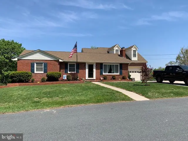 902 Hillcrest Rd, Hanover, MD 21076 - #1