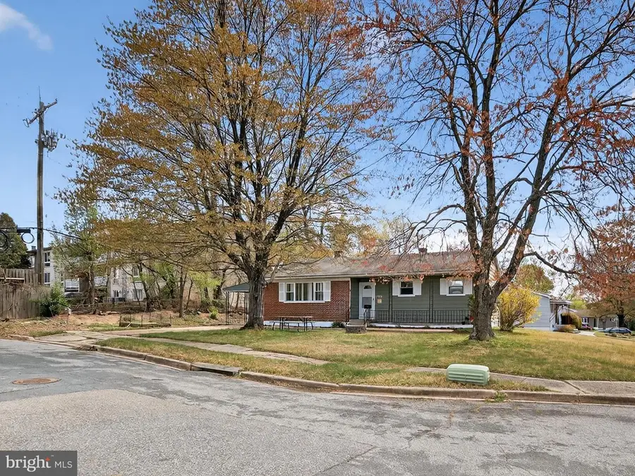 3397 Fountain Grn S, Laurel, MD 20724 - #3