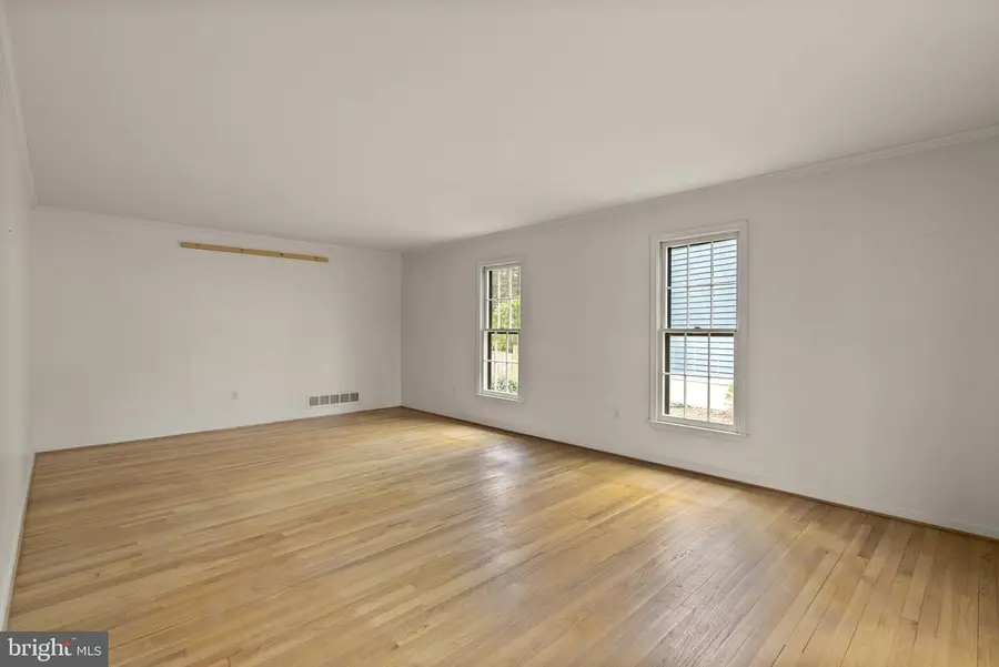 235 Pawtucket Ct, Severna Park, MD 21146 - #3