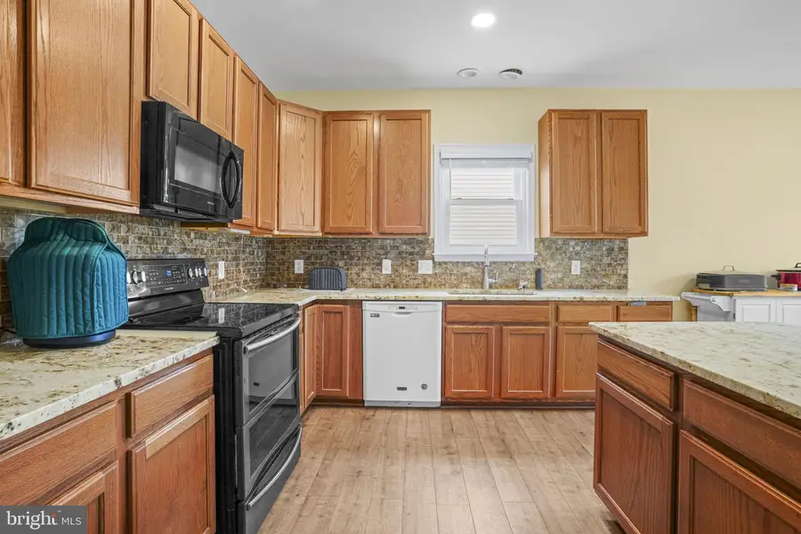 1006 Henry Ave, West River, MD 20778 - #2