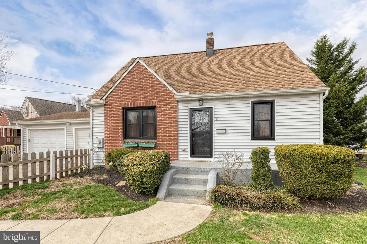 2 Mansion Rd, Linthicum Heights, MD 21090 - #1