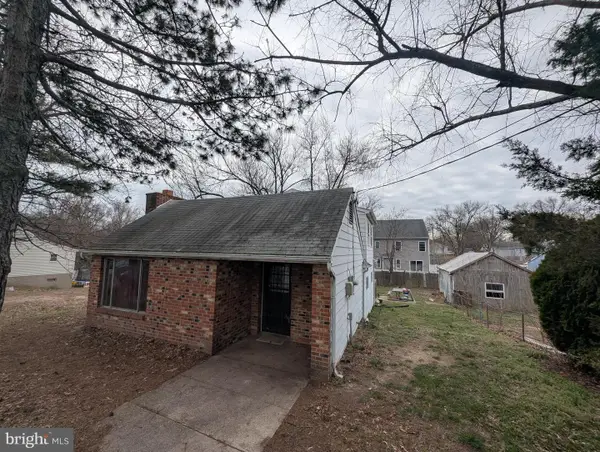 809 203rd St, PASADENA, MD 21122