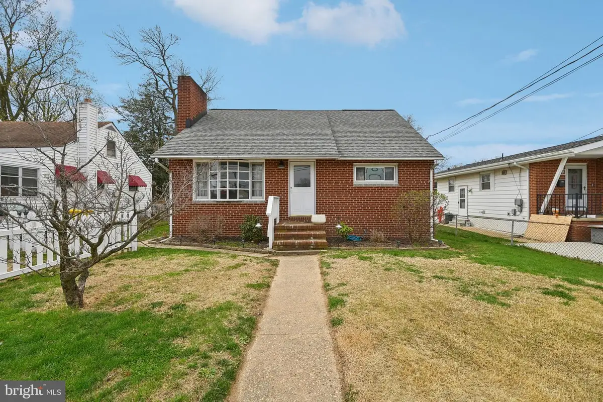 8504 Jenkins Rd, Pasadena, MD 21122 - #1