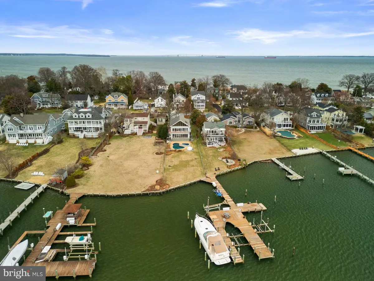 22 E Lake Dr, Annapolis, MD 21403 - #1