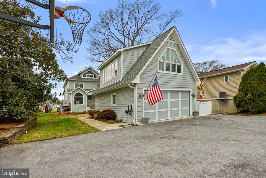 22 E Lake Dr, Annapolis, MD 21403 - #3