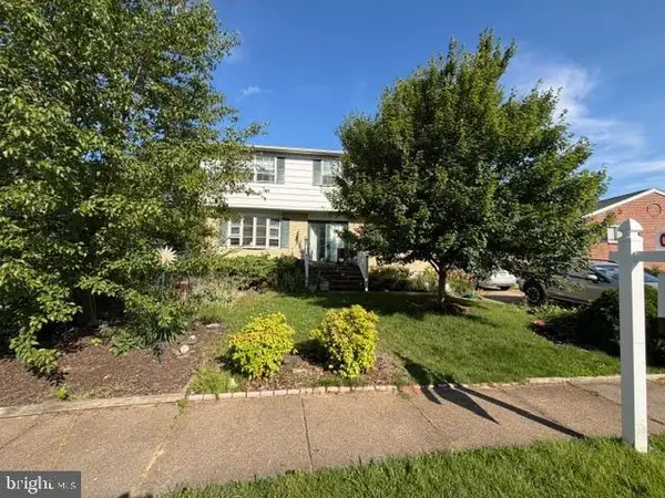 7952 Cross Creek Dr, GLEN BURNIE, MD 21061