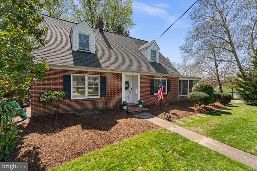 211 W Maple Rd, Linthicum Heights, MD 21090 - #2