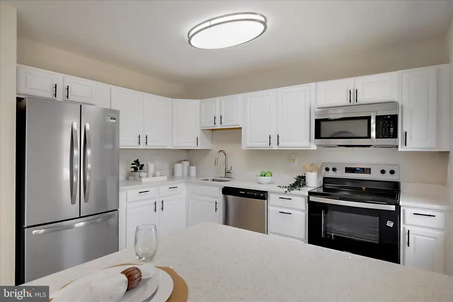 1042 Cape Splitt Harbour, Pasadena, MD 21122 - #2