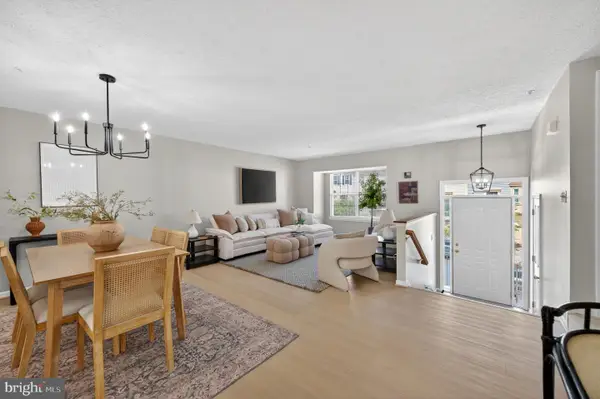1603 Woodview Ct, CROFTON, MD 21114
