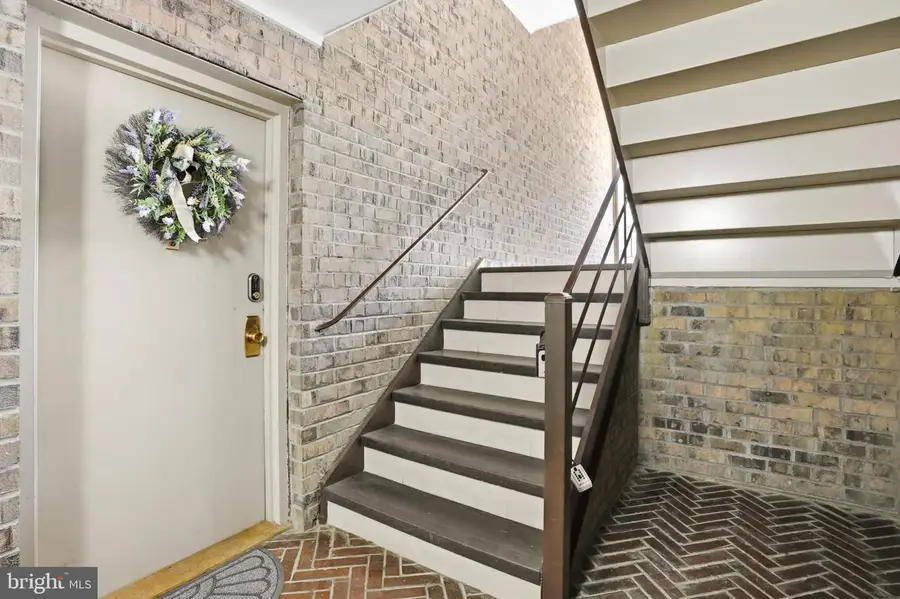 11 Silverwood Cir #1, Annapolis, MD 21403 - #2