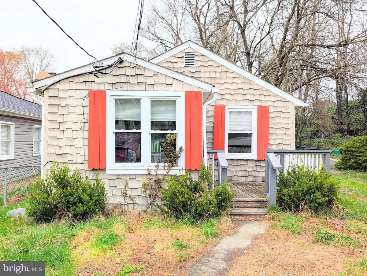 4 Wendover Rd, Glen Burnie, MD 21060 - #1