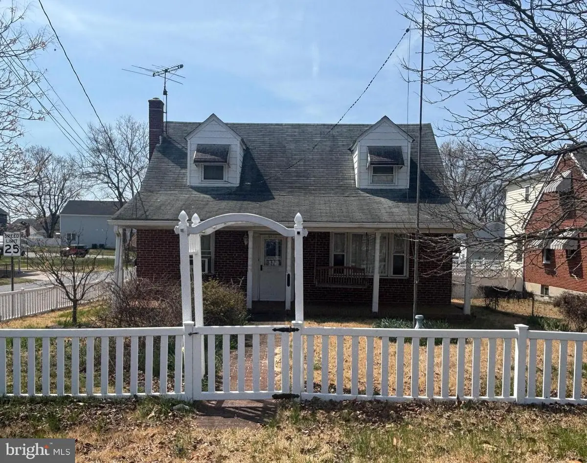 8472 Church Rd, Pasadena, MD 21122 - #1