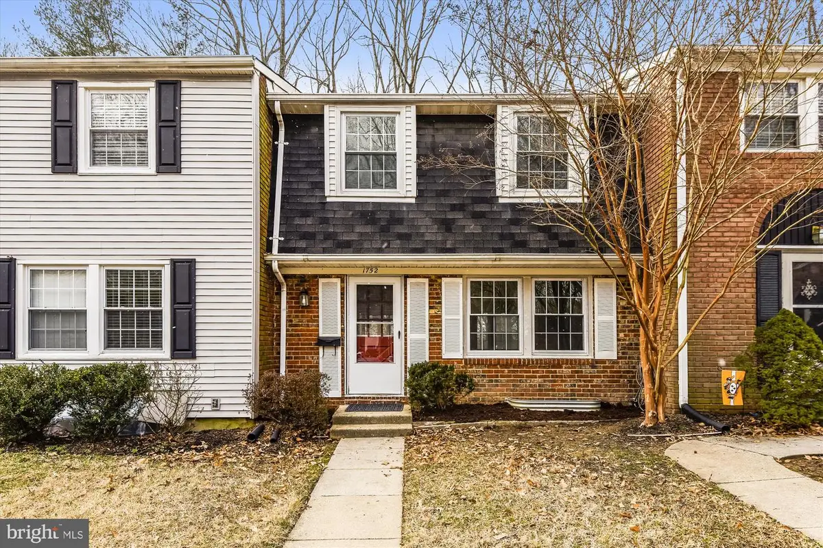 1752 Whitfield Ct, Crofton, MD 21114 - #1
