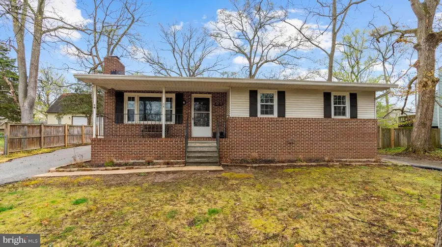 7731 Walters Rd, Pasadena, MD 21122 - #2