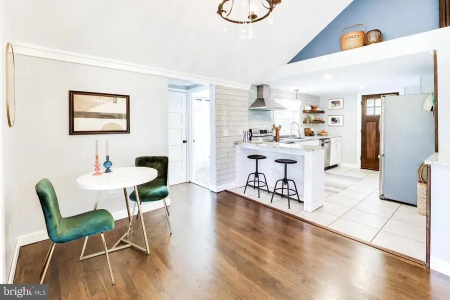 8014 Forest Glen Dr, Pasadena, MD 21122 - #2