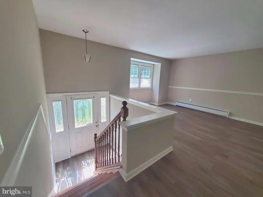 1122 Crestview Dr, Annapolis, MD 21409 - #2