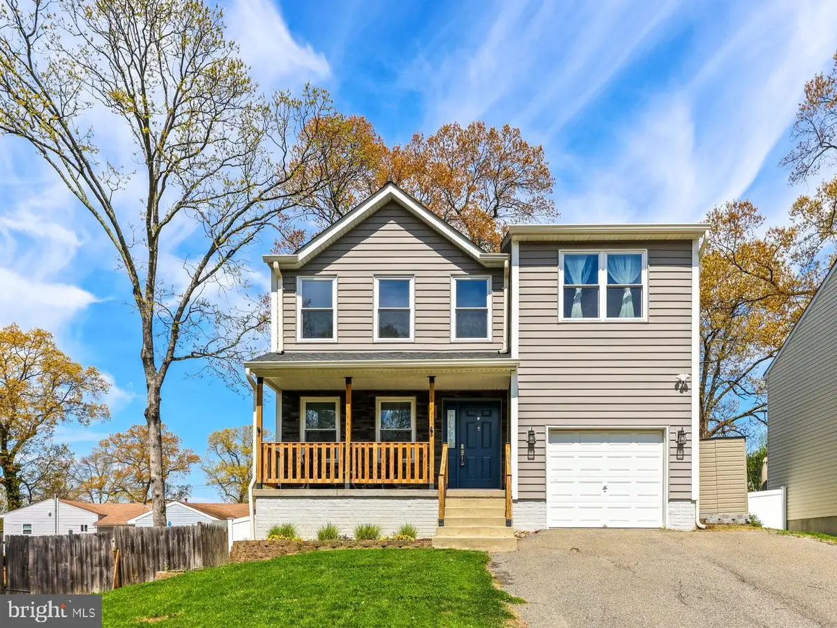 724 214th St, Pasadena, MD 21122 - #1