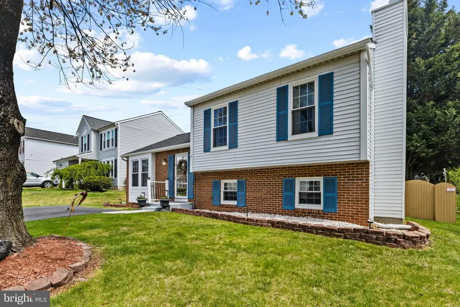 816 Sunnyfield Ln, Baltimore, MD 21225 - #2